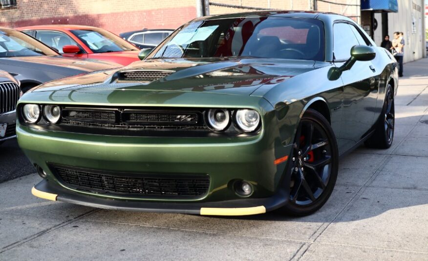 2022 Dodge Challenger R/T RWD