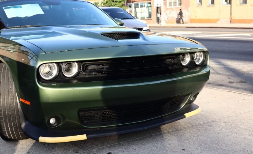 2022 Dodge Challenger R/T RWD