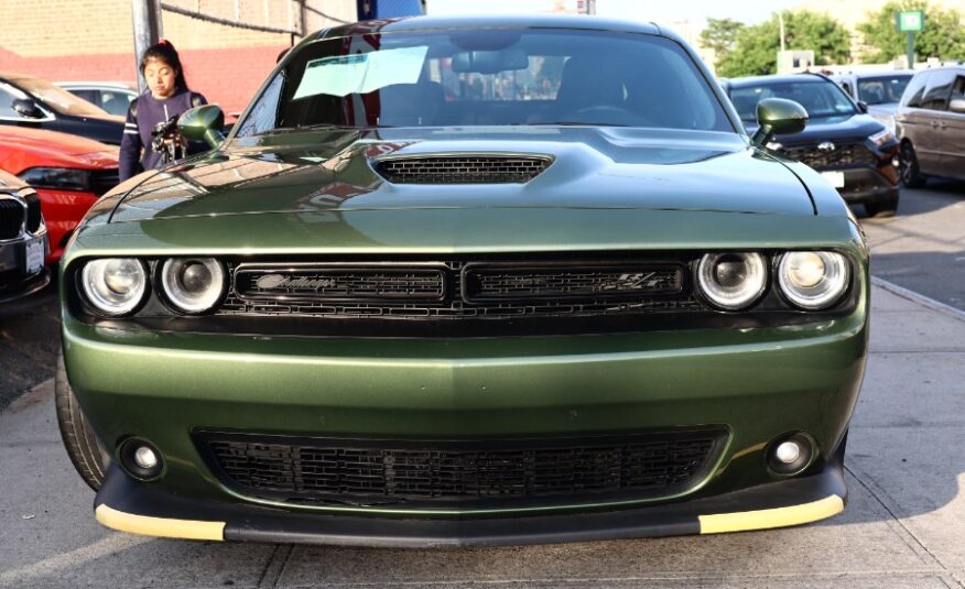 2022 Dodge Challenger R/T RWD