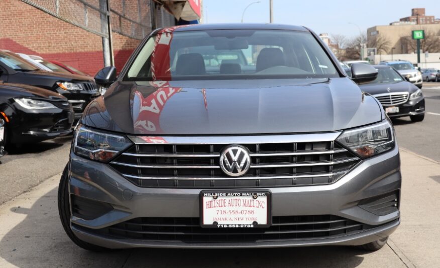 2021 Volkswagen Jetta SE Auto