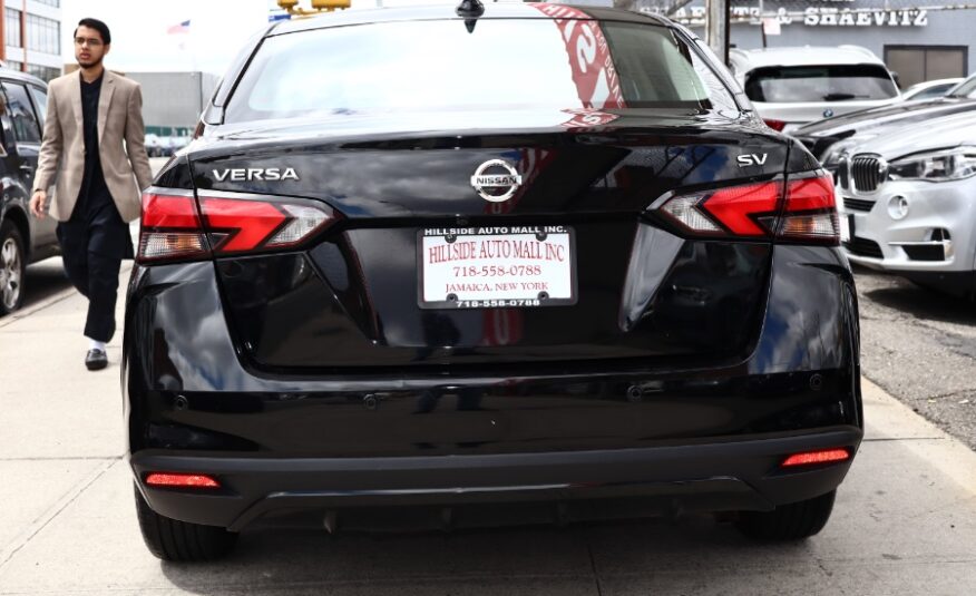 2021 Nissan Versa SV CVT